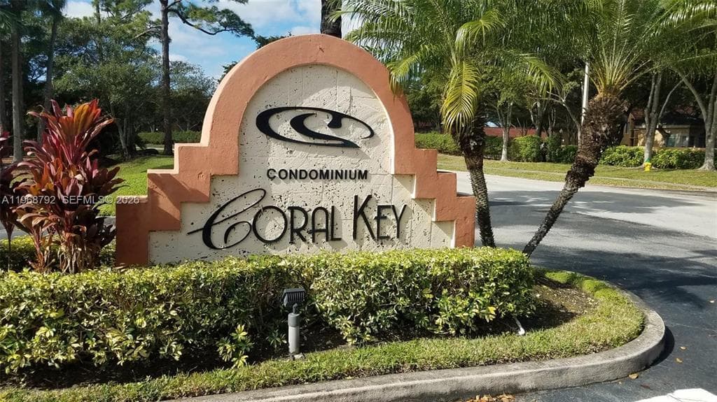 3440 PINEWALK Drive N # 515, Margate, FL 33063