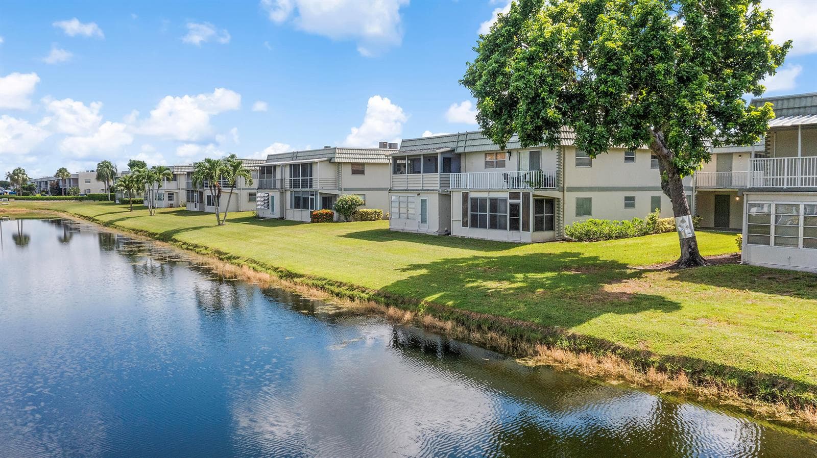 477 Monaco J, Delray Beach, FL 33446 photo 5