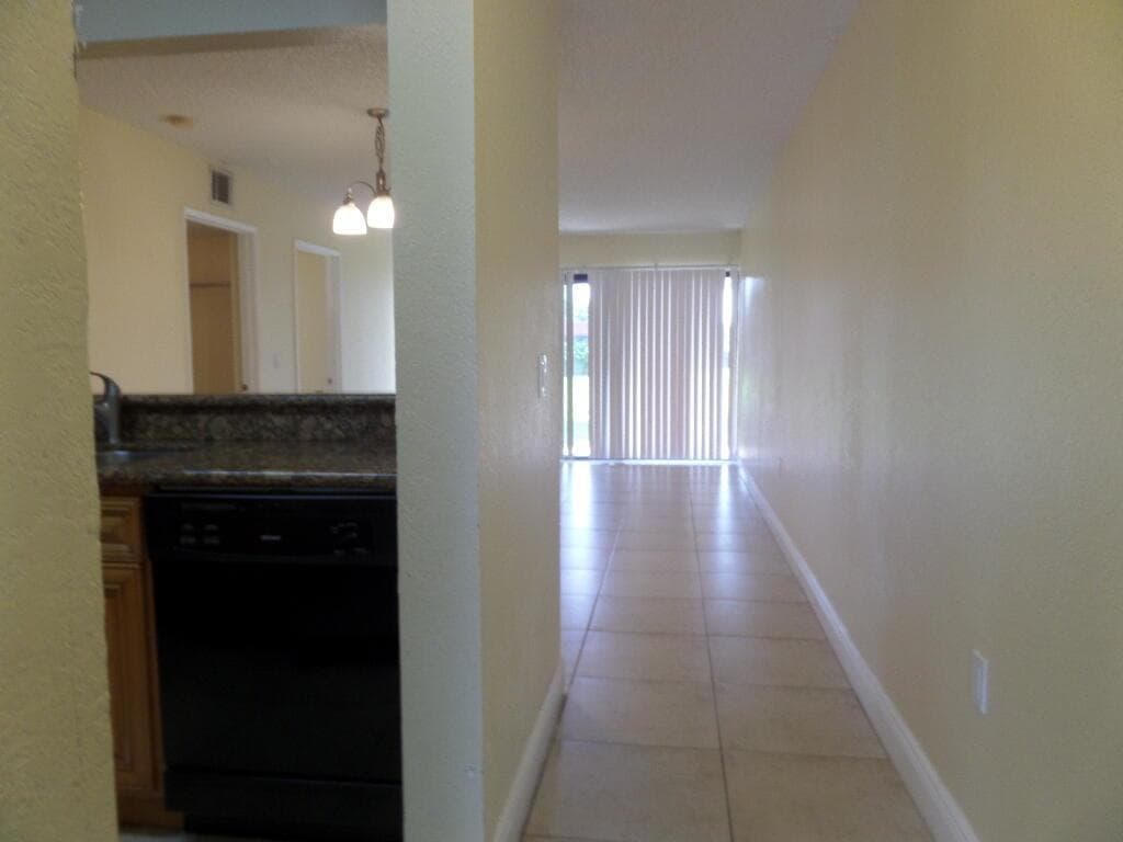 1524 LAKE CRYSTAL Drive # B, West Palm Beach, FL 33411 photo 3