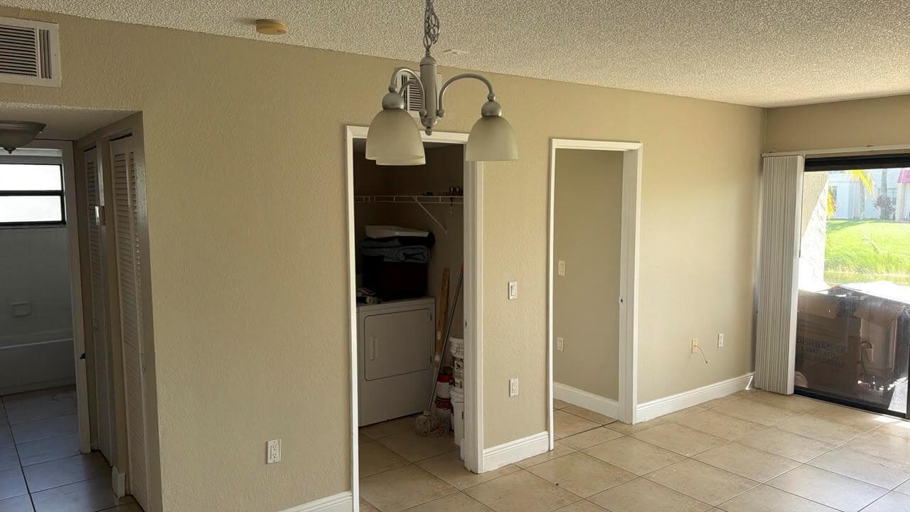1524 LAKE CRYSTAL Drive # B, West Palm Beach, FL 33411 photo 5