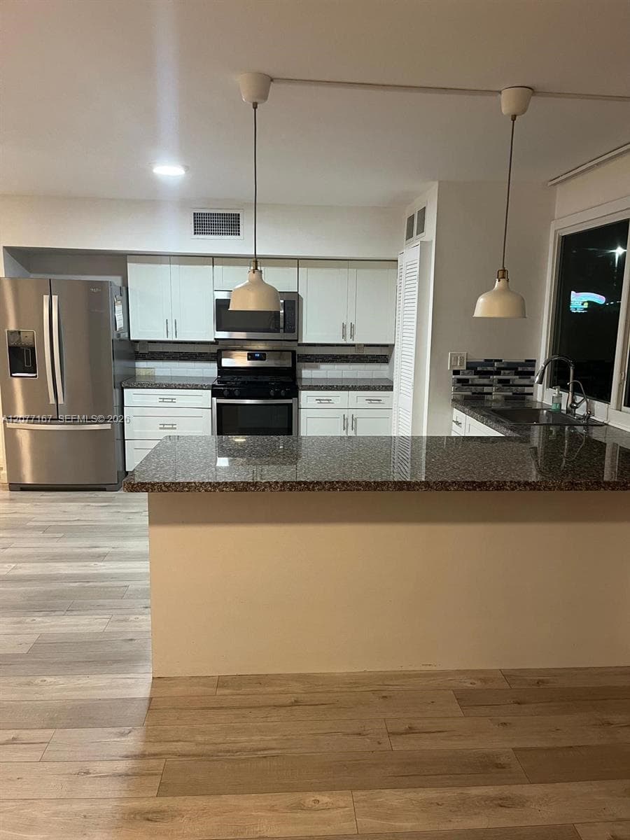 7133 SW 109th Ct, Miami, FL 33173 photo 3