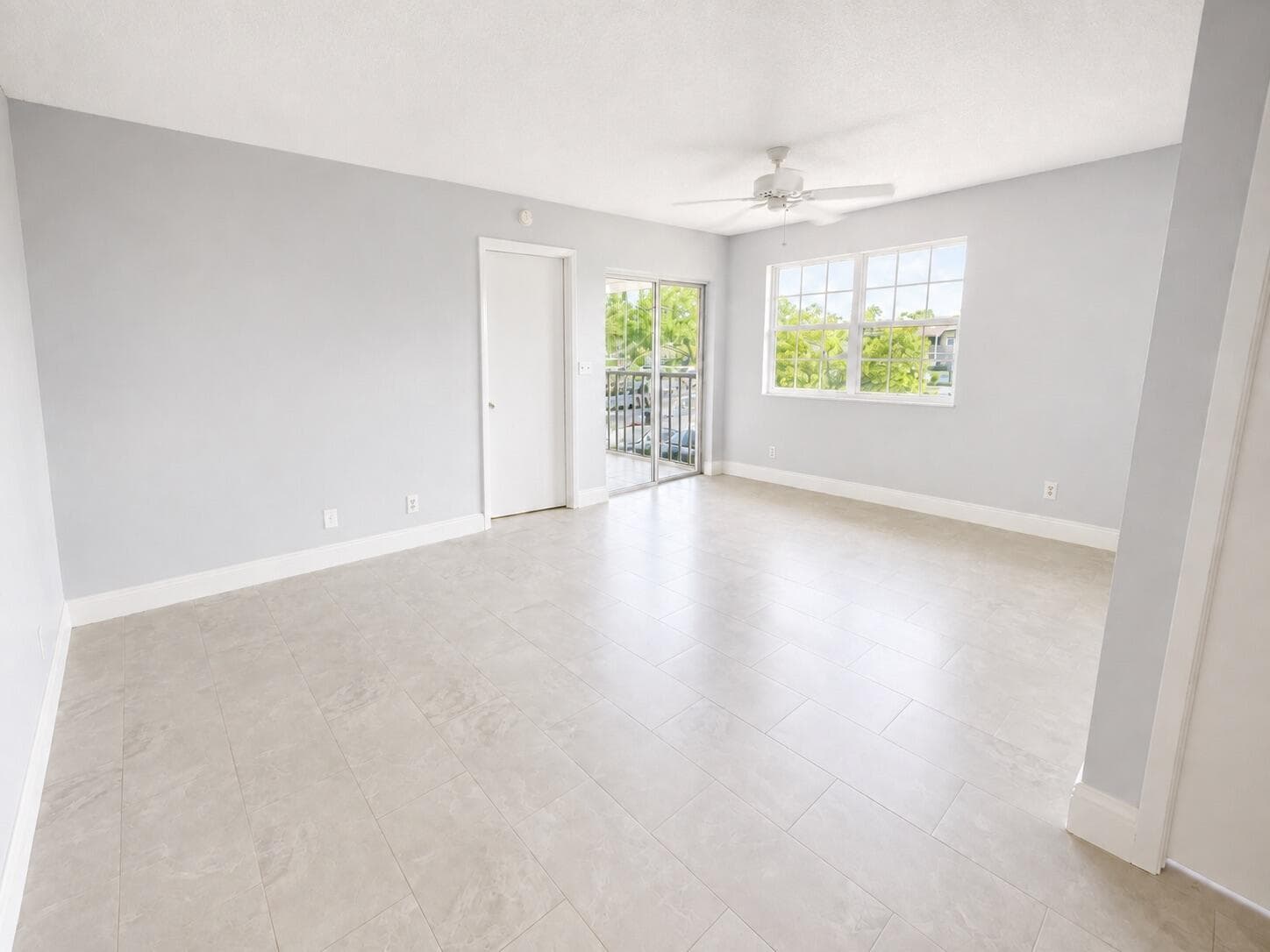 1560 SE ROYAL GREEN Circle # 201, Port St. Lucie, FL 34952 photo 5