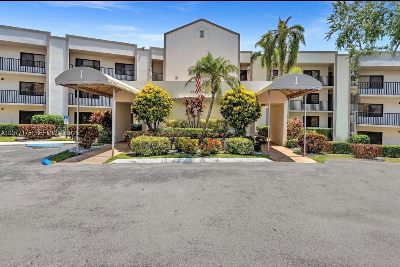 10847 W Clairmont Cir # 302, Tamarac, FL 33321