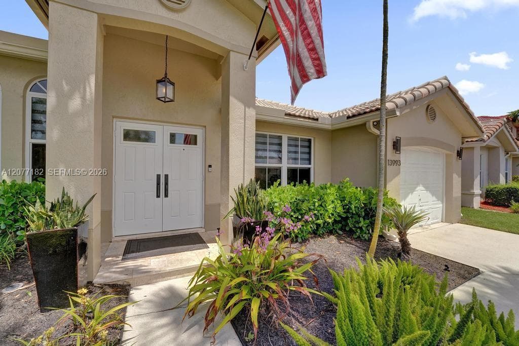 13993 N Cypress Cove Cir, Davie, FL 33325 photo 3