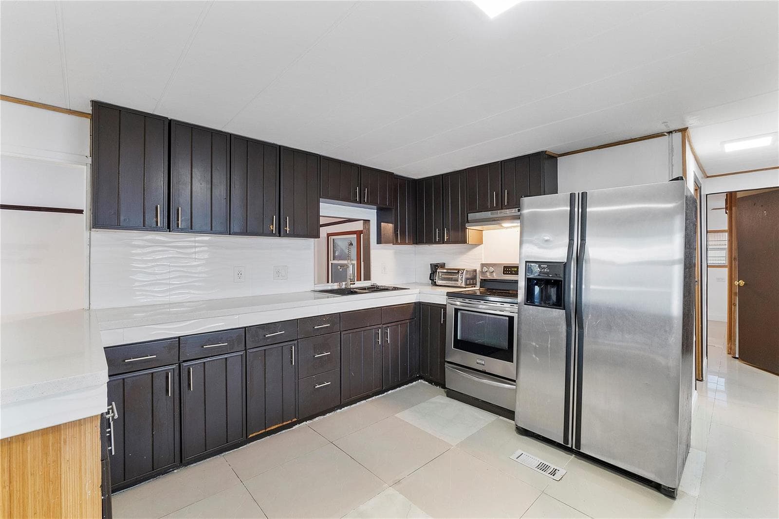 2710 E MARINA Drive, Dania Beach, FL 33312 photo 2
