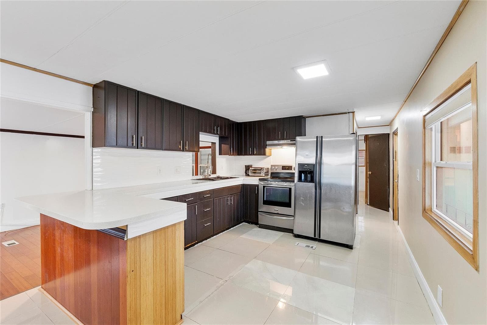 2710 E MARINA Drive, Dania Beach, FL 33312 photo 3