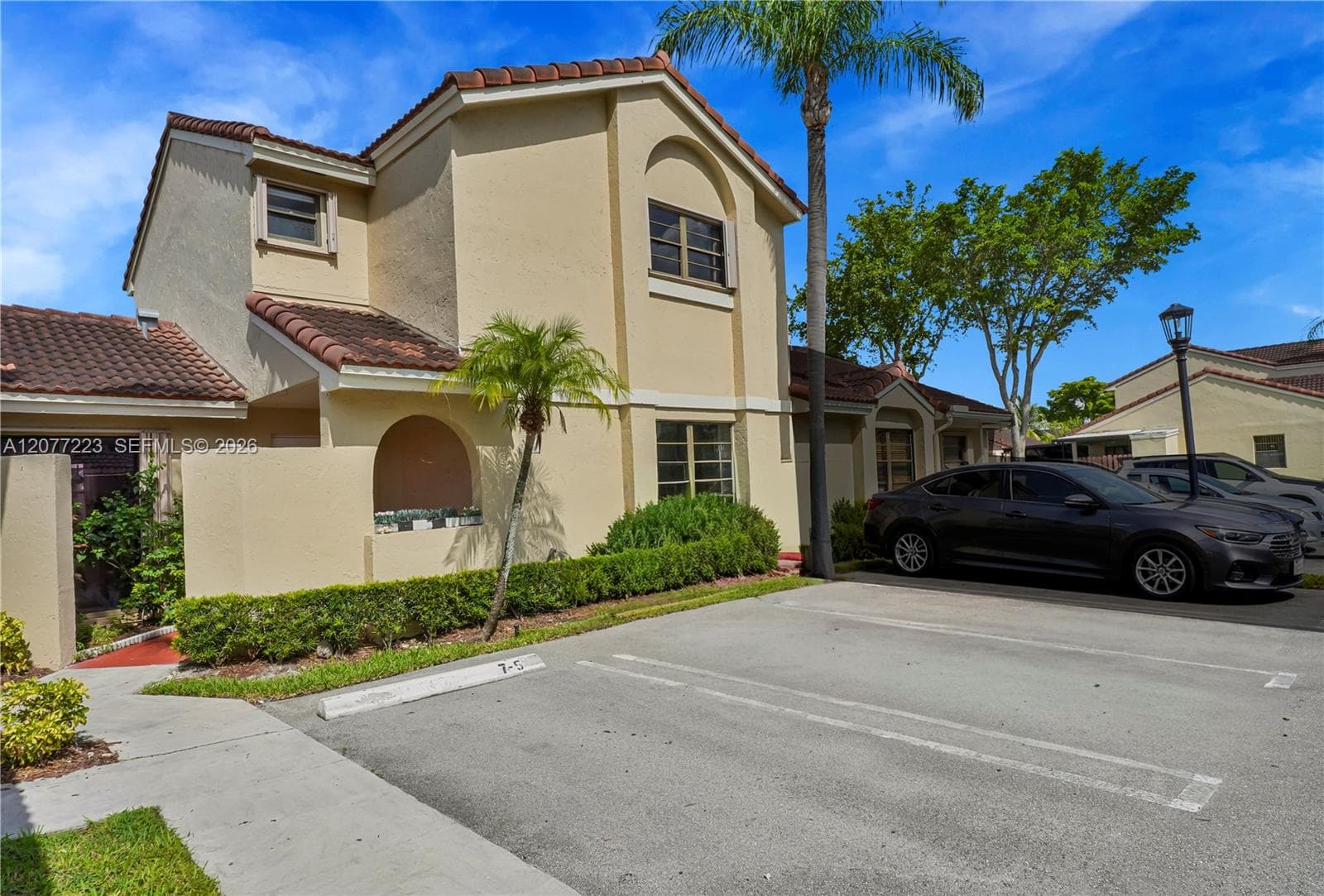 6538 NW 170th Ter, Hialeah, FL 33015