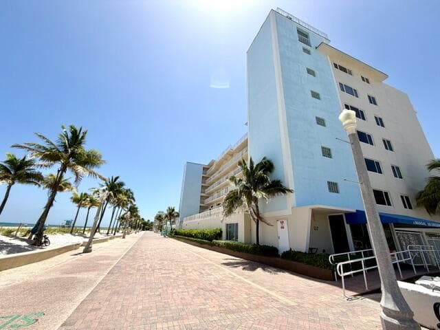 300 OREGON Street # 506, Hollywood, FL 33019 photo 2
