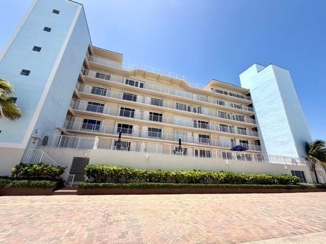 300 OREGON Street # 506, Hollywood, FL 33019 photo 3