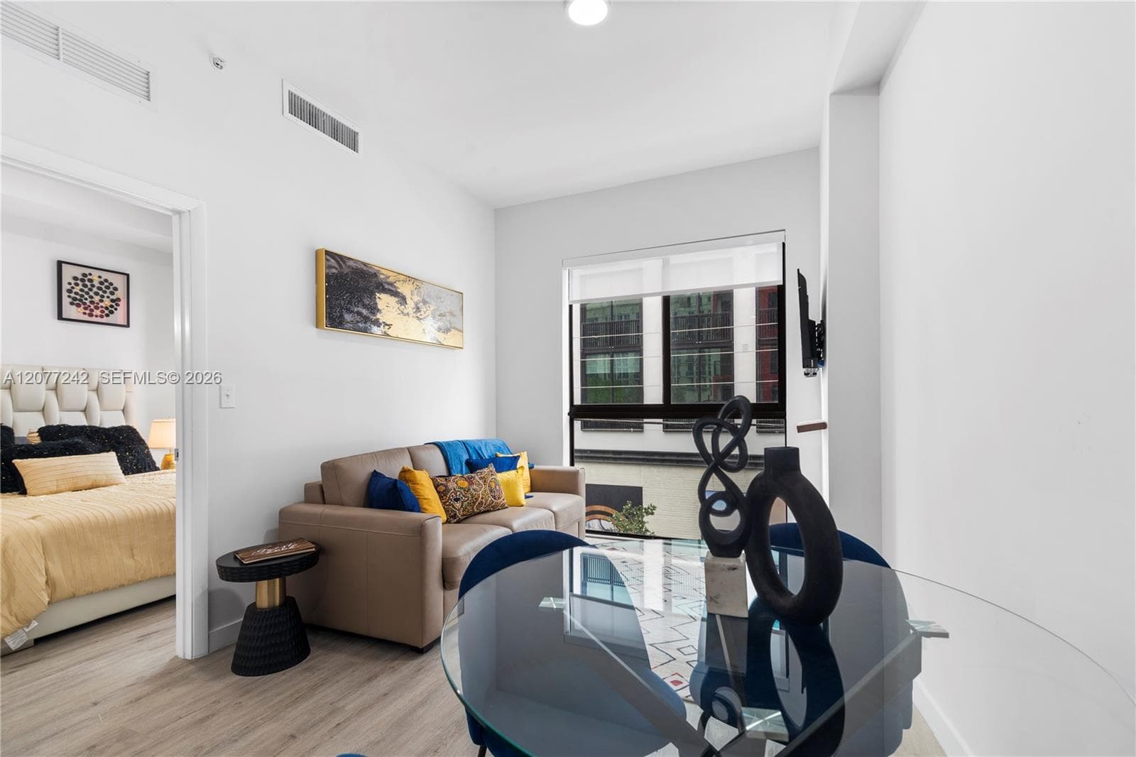 136 NW 26th St # 207, Miami, FL 33127 photo 2