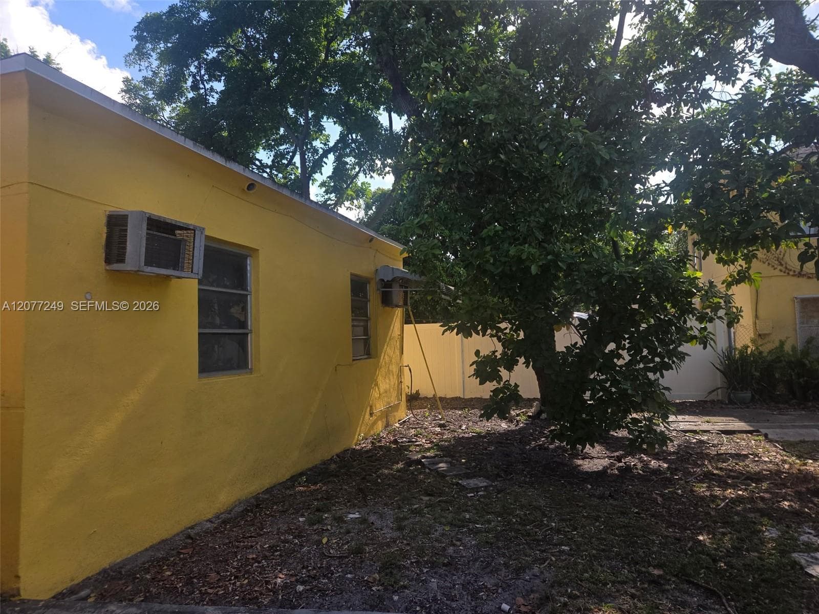 1021 NW 28th St, Miami, FL 33127 photo 4