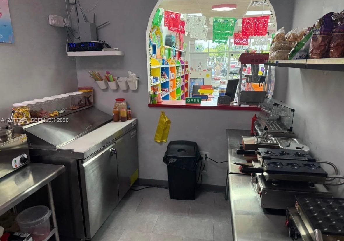 1801 NE 8th St, Homestead, FL 33033 photo 3