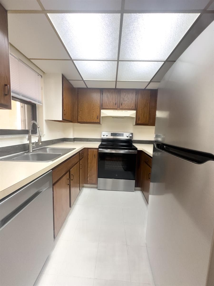 890 N FEDERAL Highway # 409, Lantana, FL 33462 photo 2