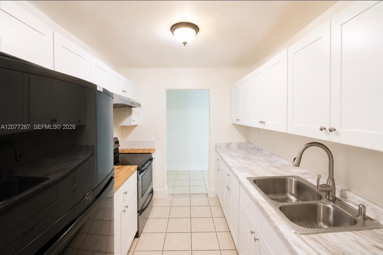20674 NW 38th Ave, Miami Gardens, FL 33055