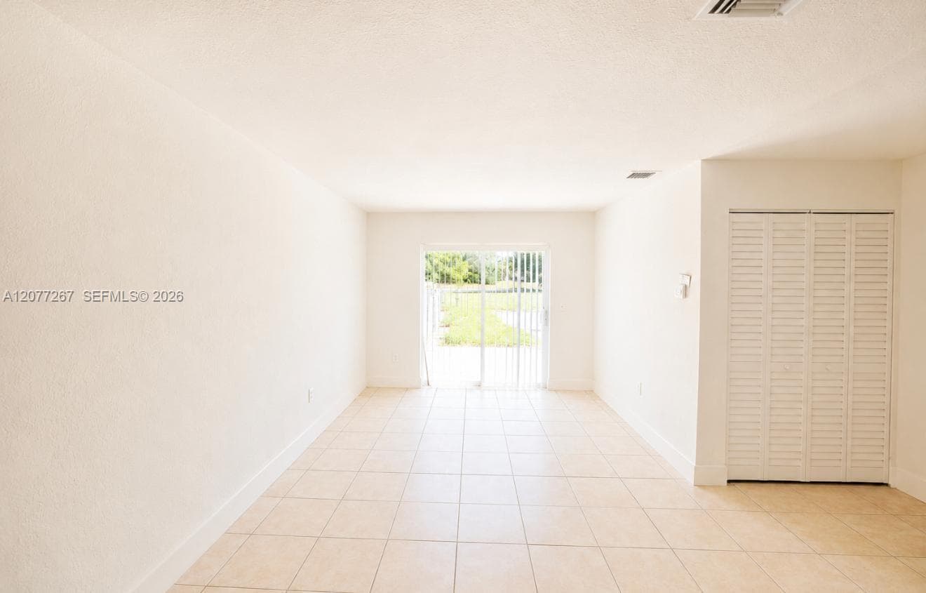 20674 NW 38th Ave, Miami Gardens, FL 33055 photo 4