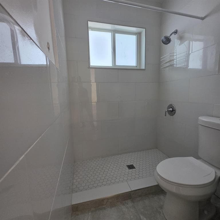 181 NE 168th Street # 2, North Miami Beach, FL 33162 photo 3