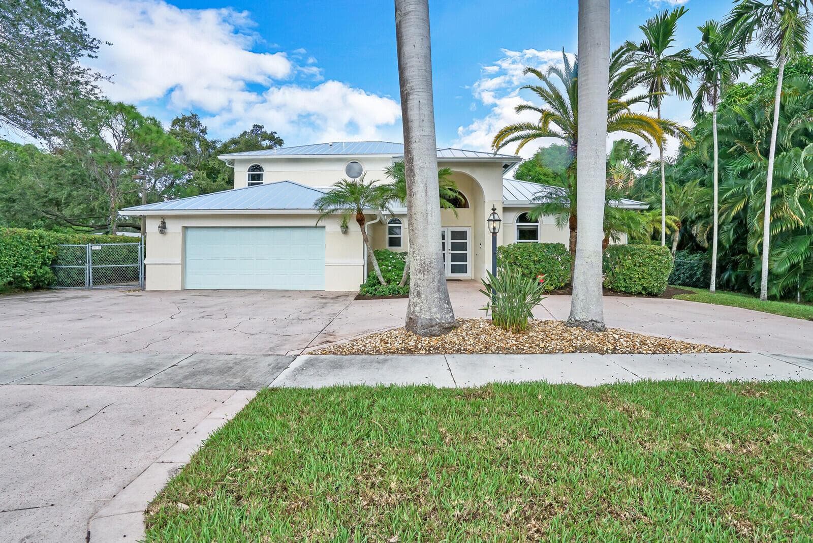 1311 NW 2ND Circle, Boca Raton, FL 33432 photo 2