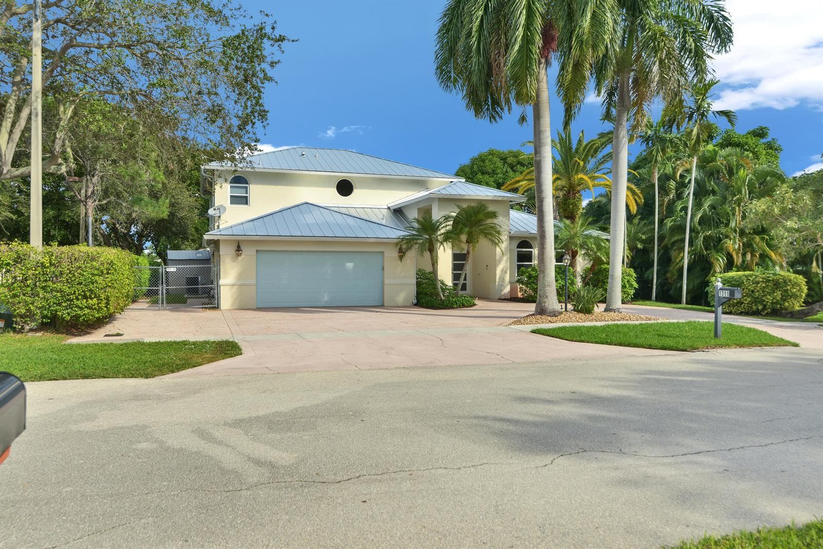 1311 NW 2ND Circle, Boca Raton, FL 33432