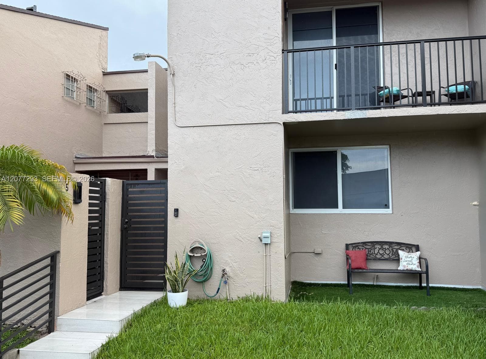 9171 Fontainebleau Blvd # 5, Miami, FL 33172 photo 3