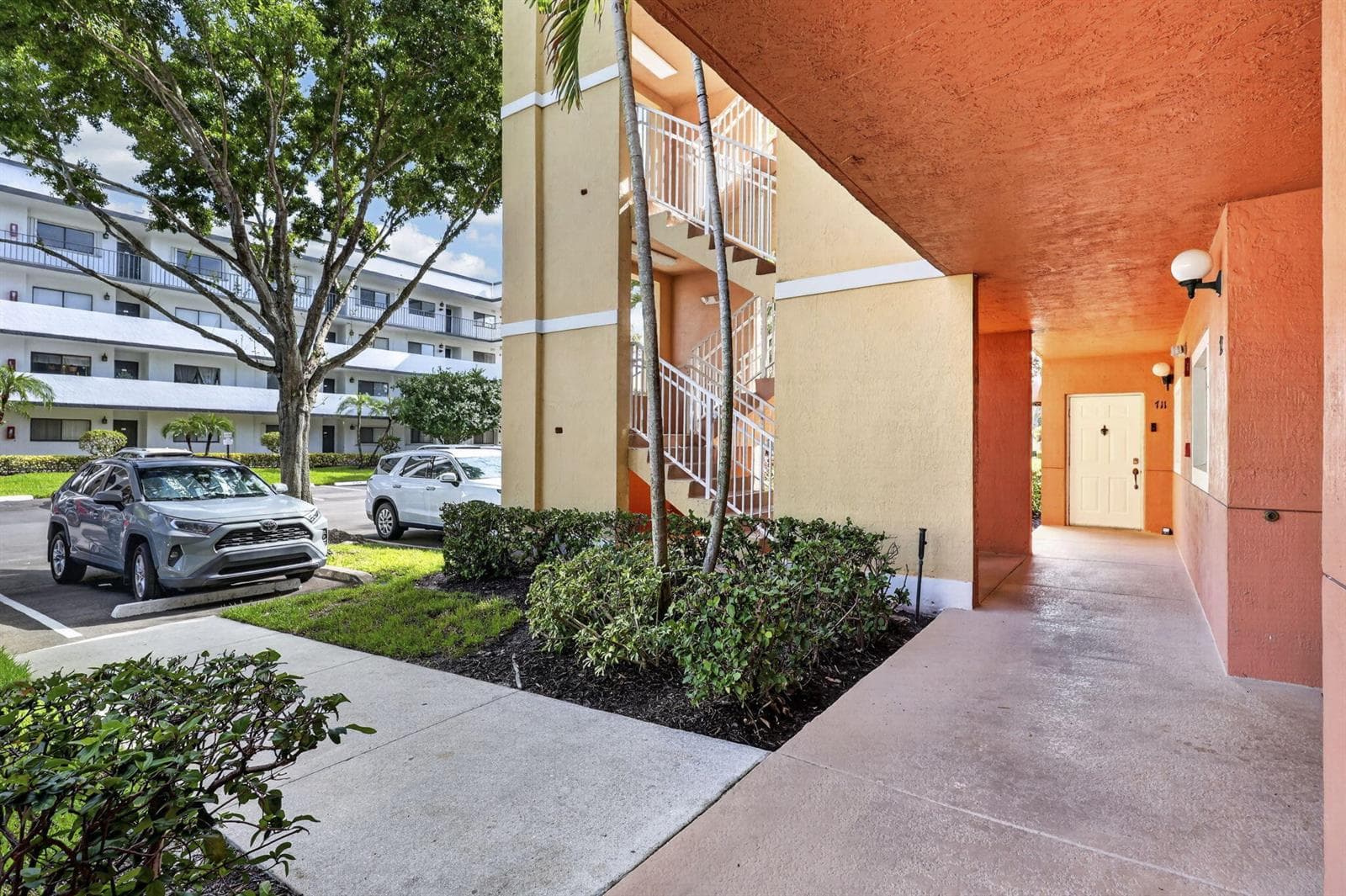 4721 Lucerne Lakes Boulevard E # 711, Lake Worth, FL 33467 photo 2