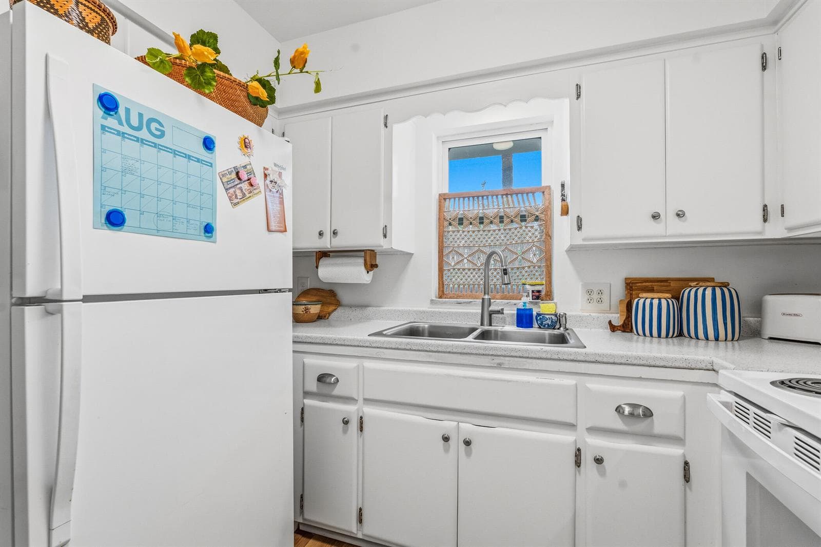 677 ROYAL PALM Boulevard # 7, Vero Beach, FL 32960 photo 4