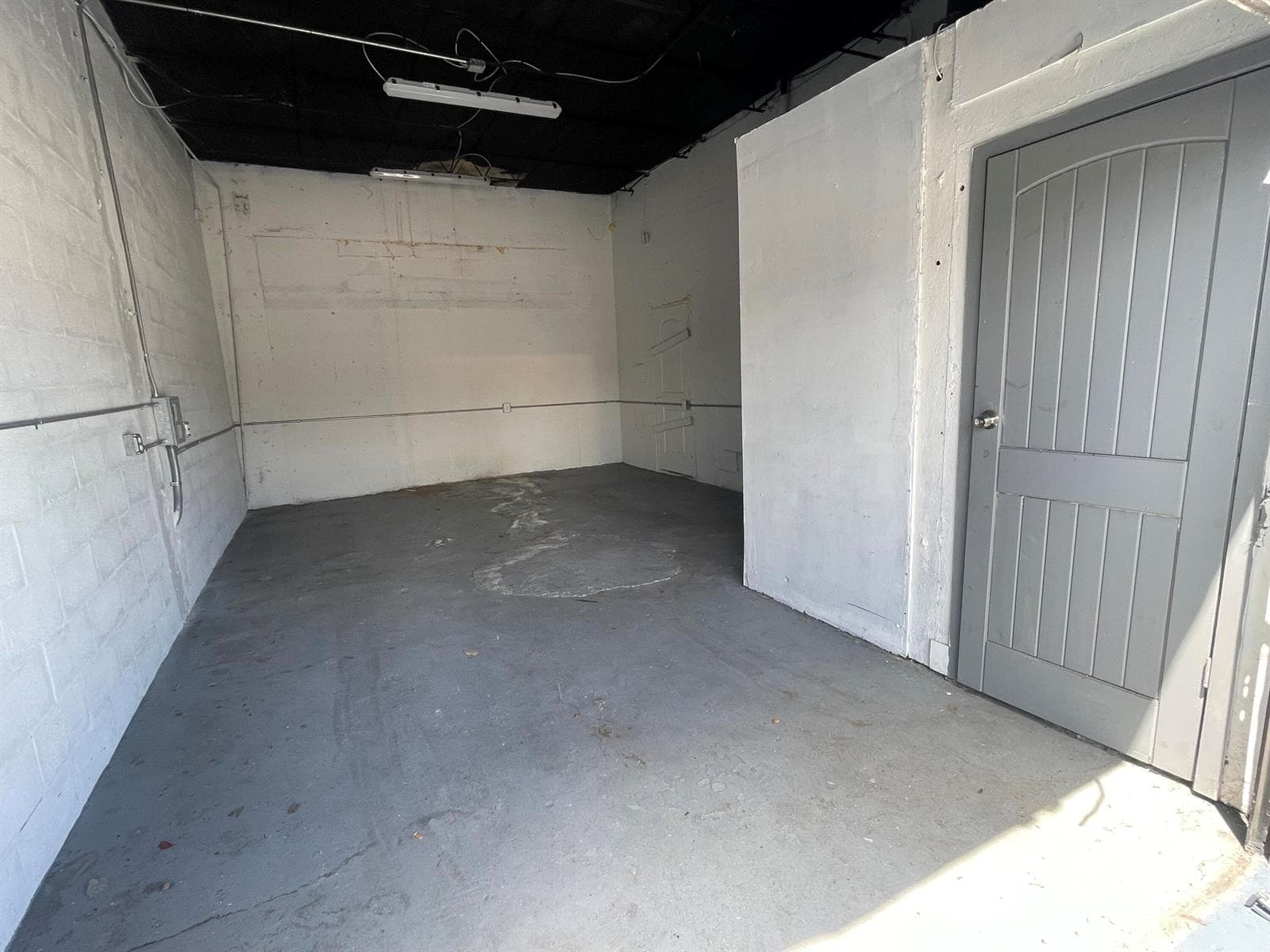 823 NW 45TH Street, Oakland Park, FL 33309 photo 3