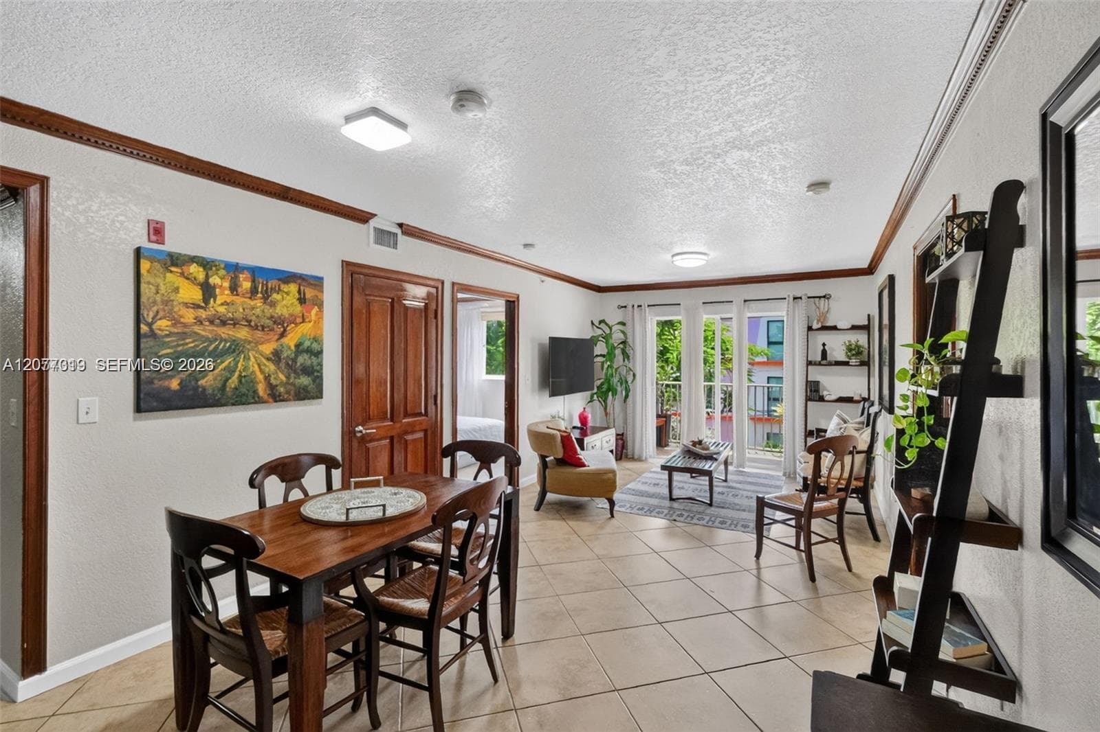 1060 NW 7th St # 205, Miami, FL 33136