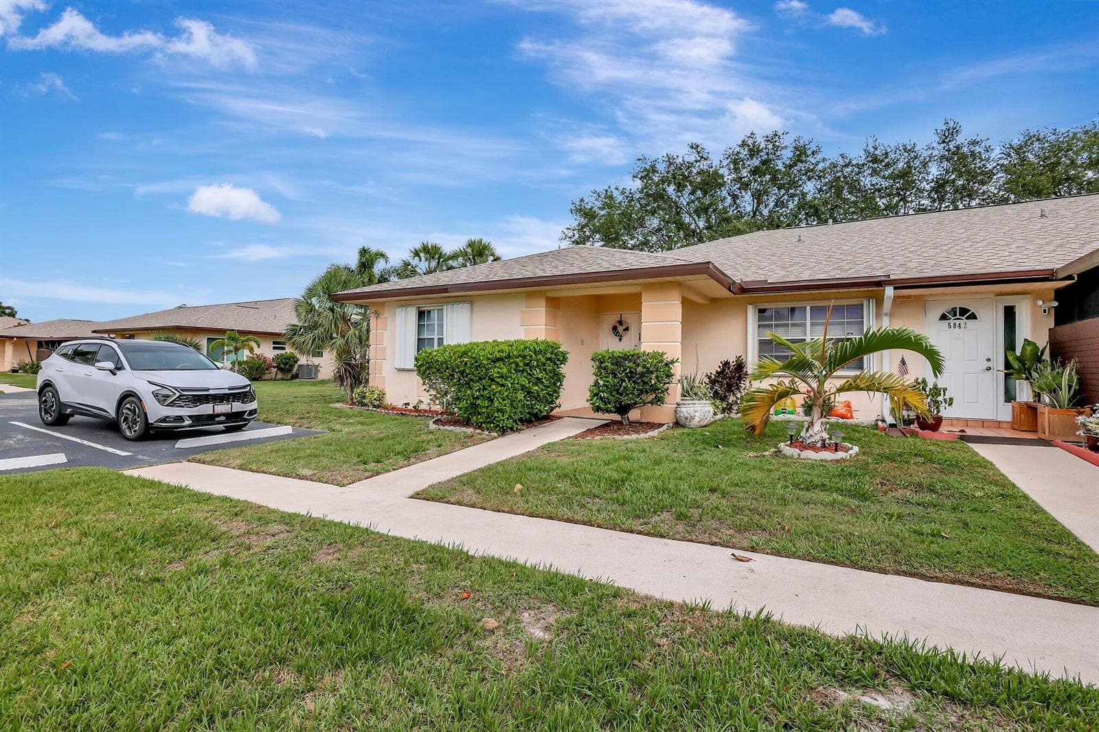 5840 SUMMERFIELD Court, Fort Pierce, FL 34982 photo 2