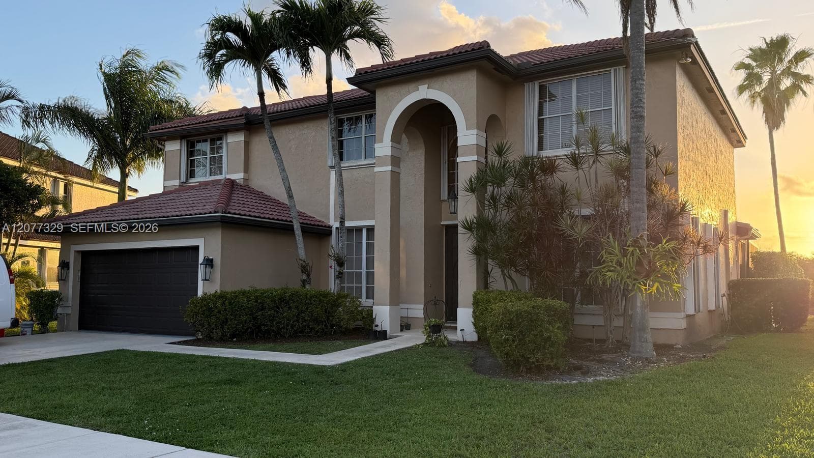 2386 SW 183rd Ter, Miramar, FL 33029 photo 2
