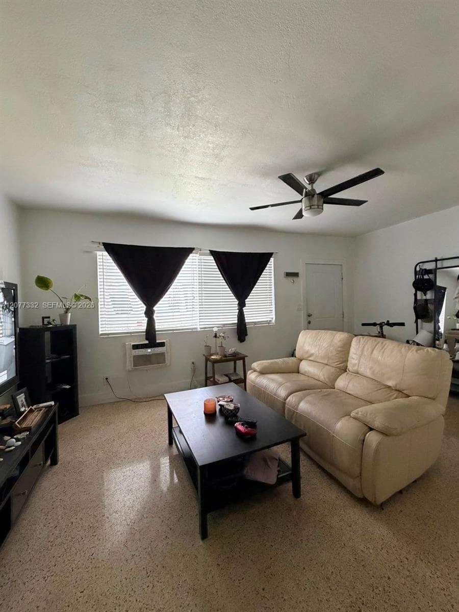 805 81st St # 3, Miami Beach, FL 33141 photo 4