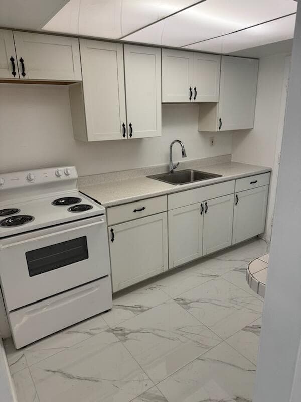 2285 NE 172nd Street # 12, North Miami Beach, FL 33160