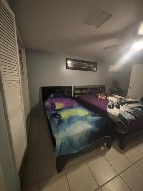 255 NW 27TH Court, Miami, FL 33125 photo 5