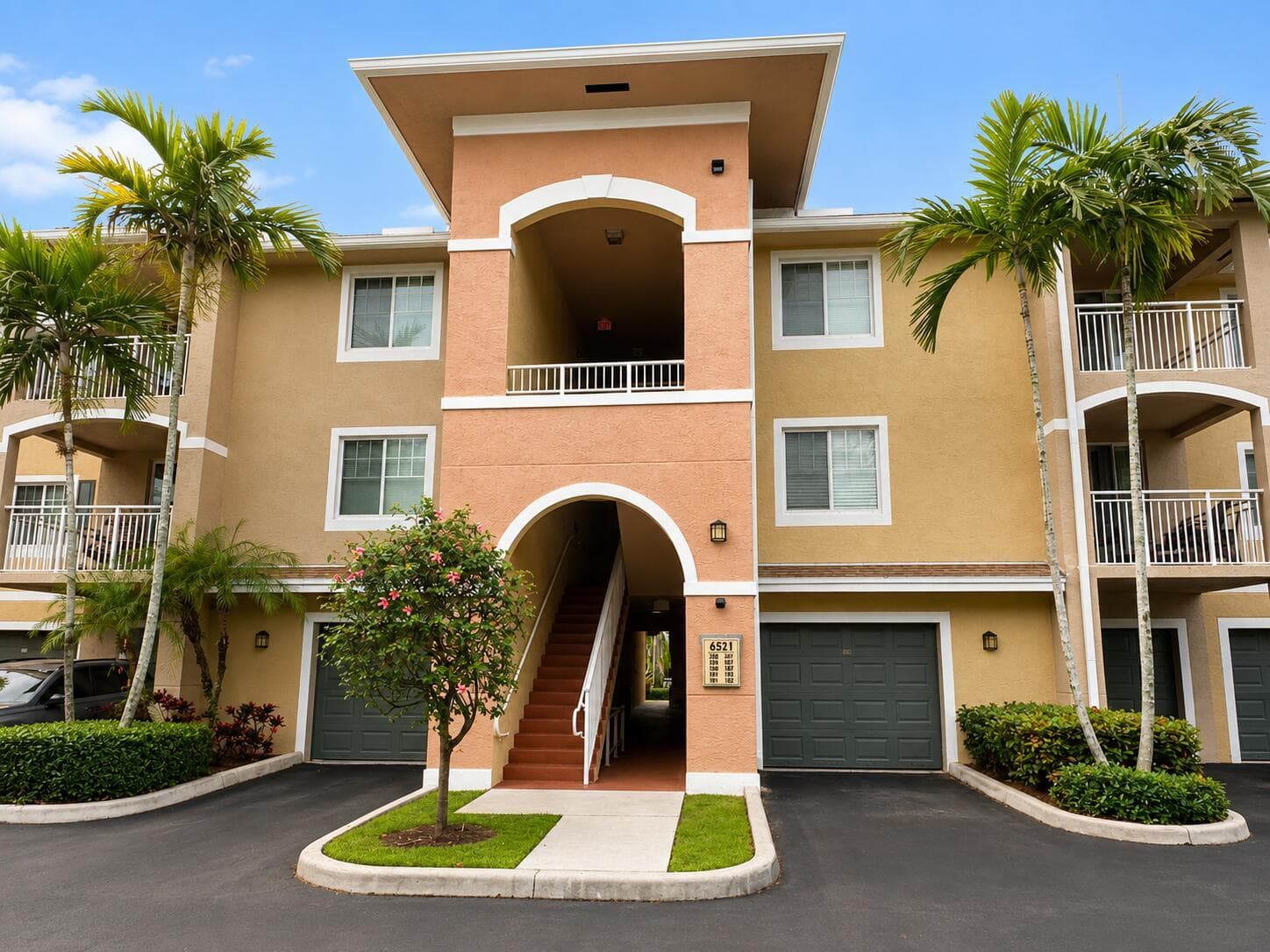 6521 Emerald Dunes Drive # 206 + Garage, West Palm Beach, FL 33411 photo 3