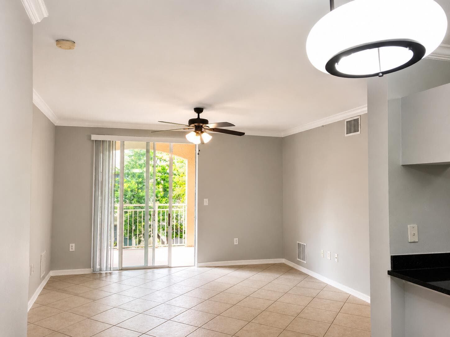 6521 Emerald Dunes Drive # 206 + Garage, West Palm Beach, FL 33411 photo 4