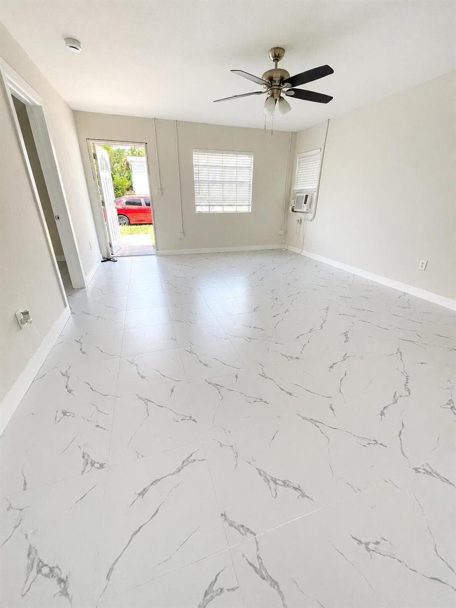 514 N 6TH Street, Fort Pierce, FL 34950 photo 3