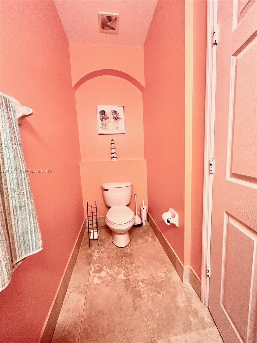 912 NE 35th Ave, Homestead, FL 33033 photo 5