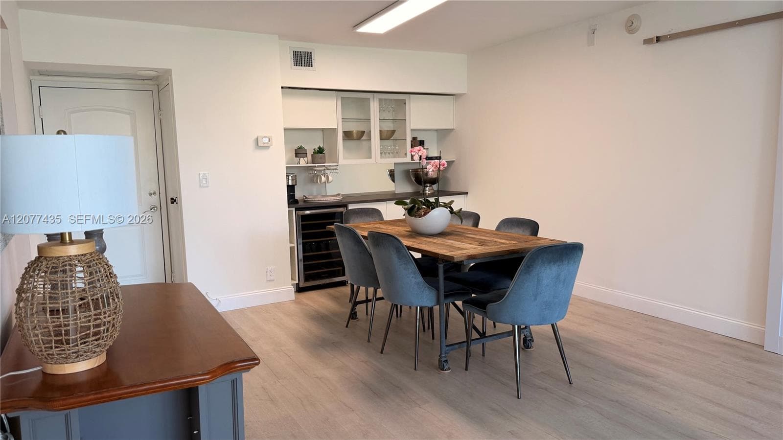 100 Bayview Dr # 431, Sunny Isles Beach, FL 33160 photo 3