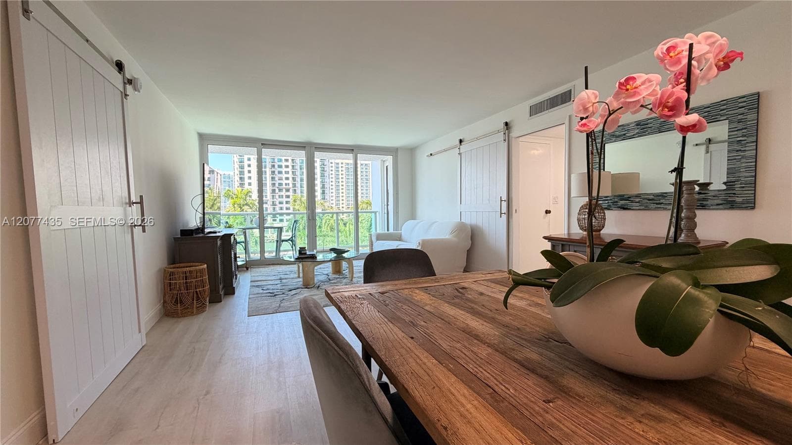 100 Bayview Dr # 431, Sunny Isles Beach, FL 33160 photo 4