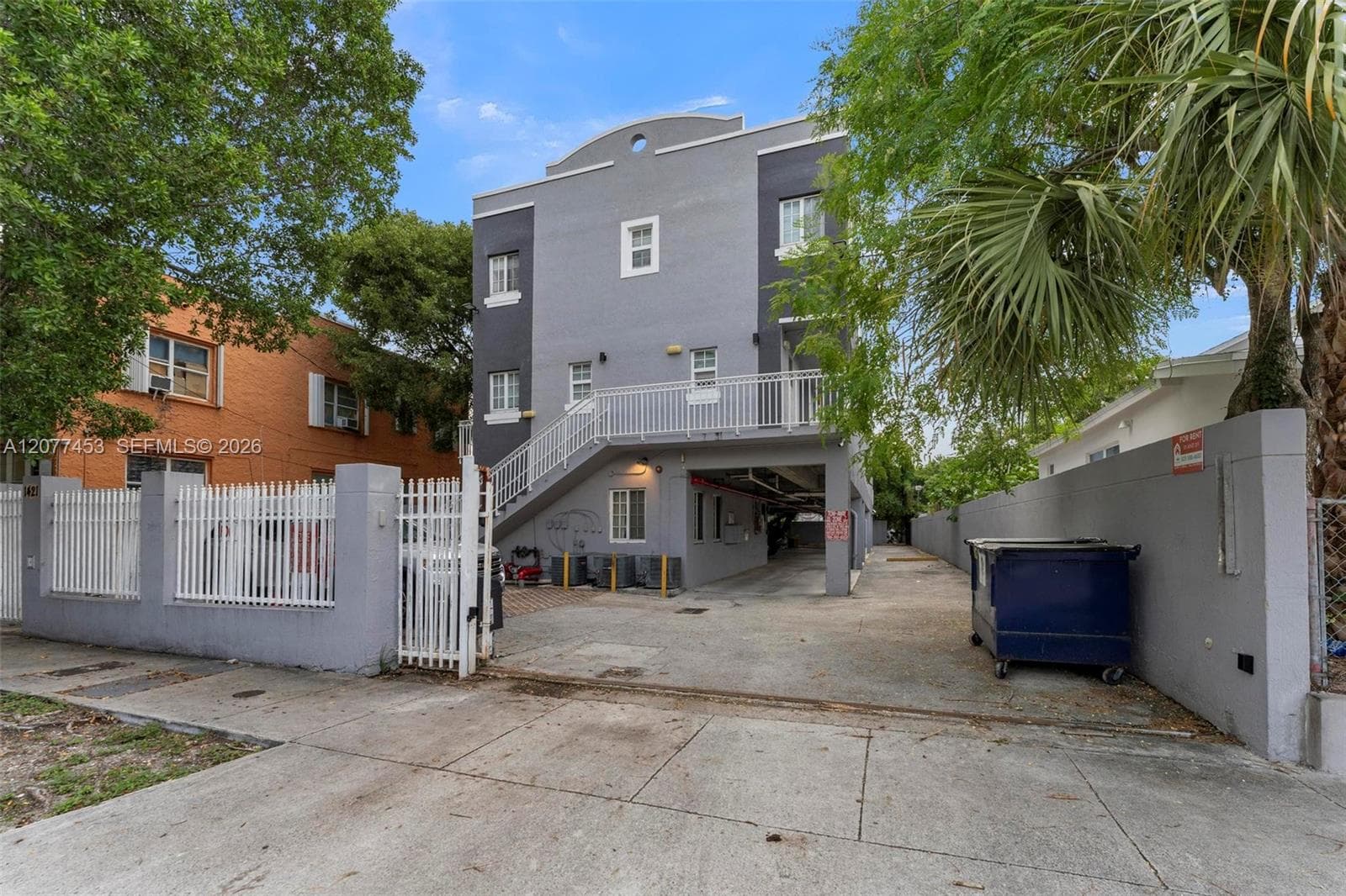 1421 SW 3rd St # 208, Miami, FL 33135 photo 2