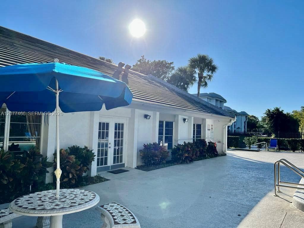 721 N Pine Island Rd # 213, Plantation, FL 33324 photo 3