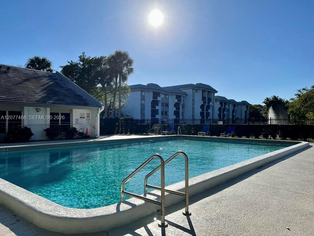 721 N Pine Island Rd # 213, Plantation, FL 33324 photo 5