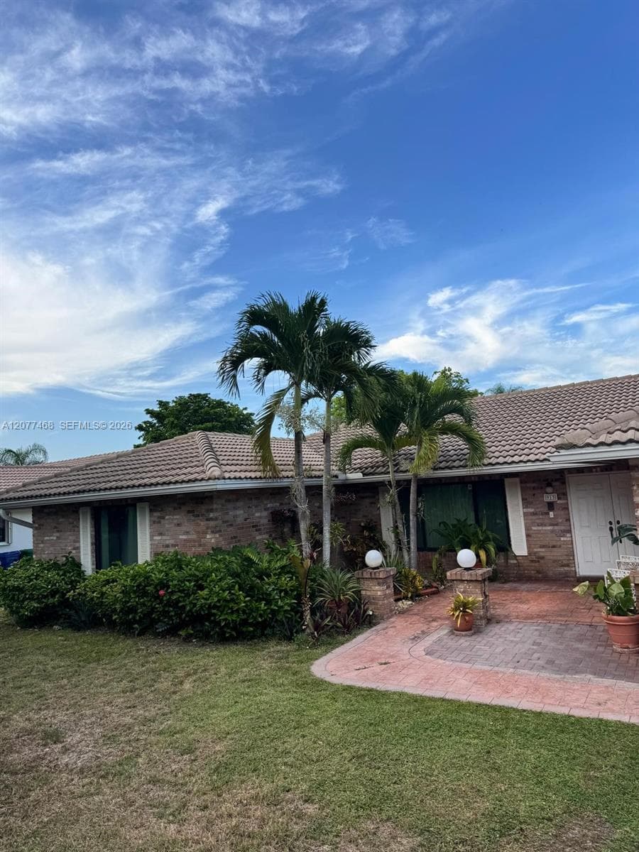 913 NW 110th Ln, Coral Springs, FL 33071 photo 3