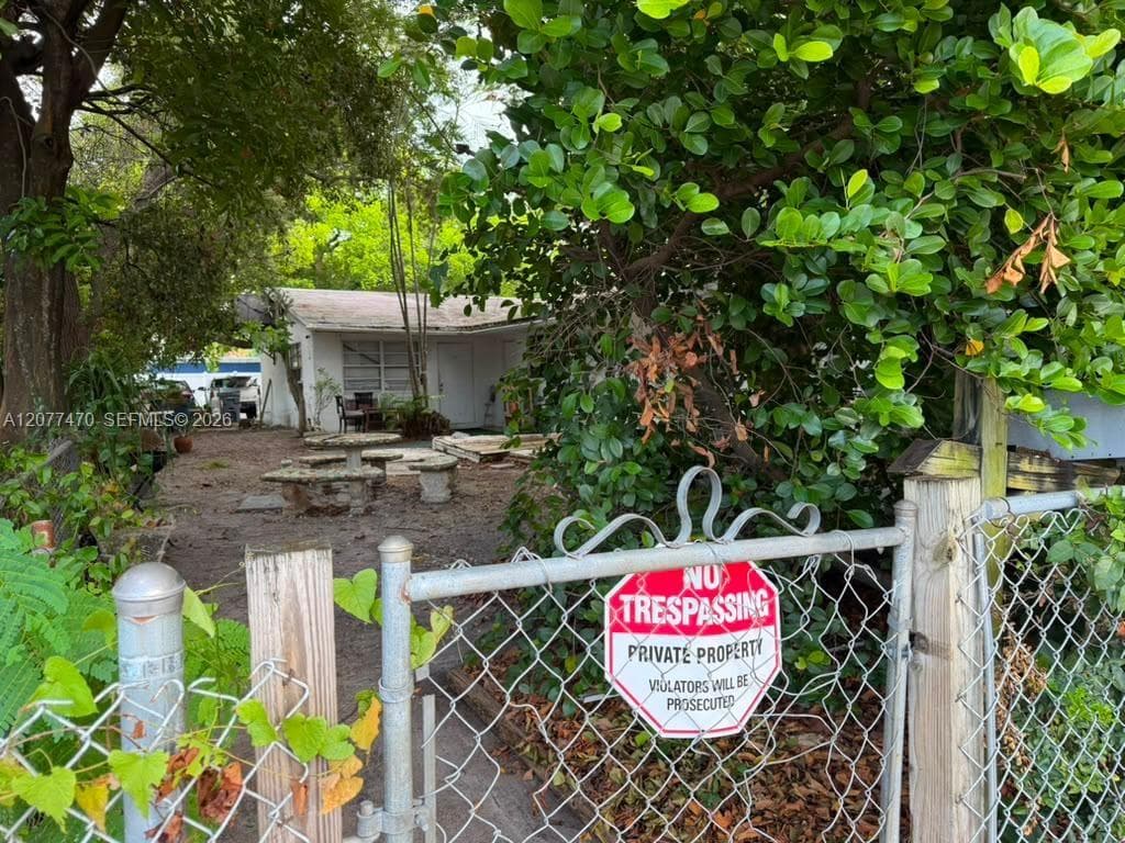 1918 Sheridan St, Hollywood, FL 33020 photo 2