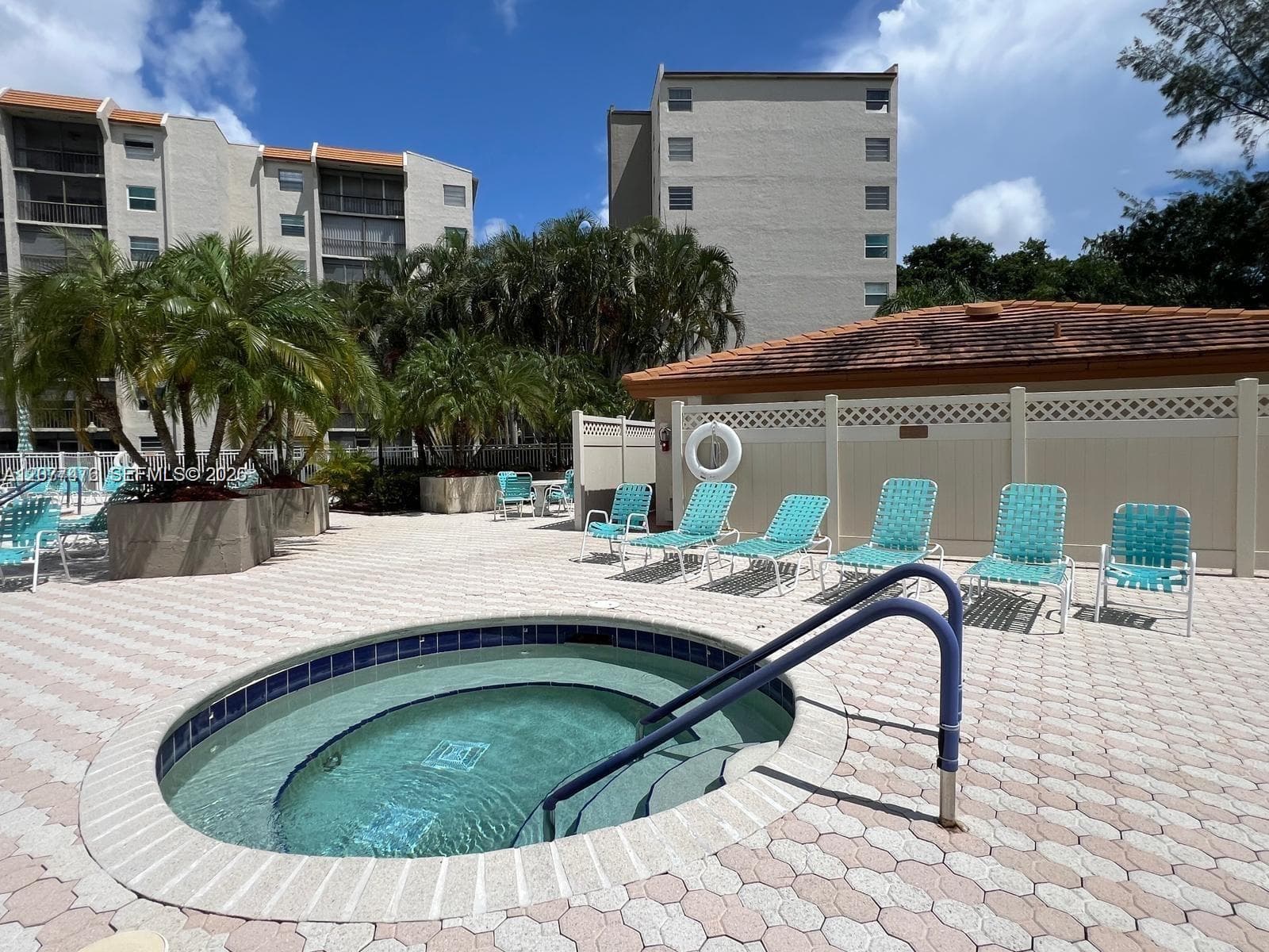 3910 Inverrary Blvd # 603-B, Lauderhill, FL 33319