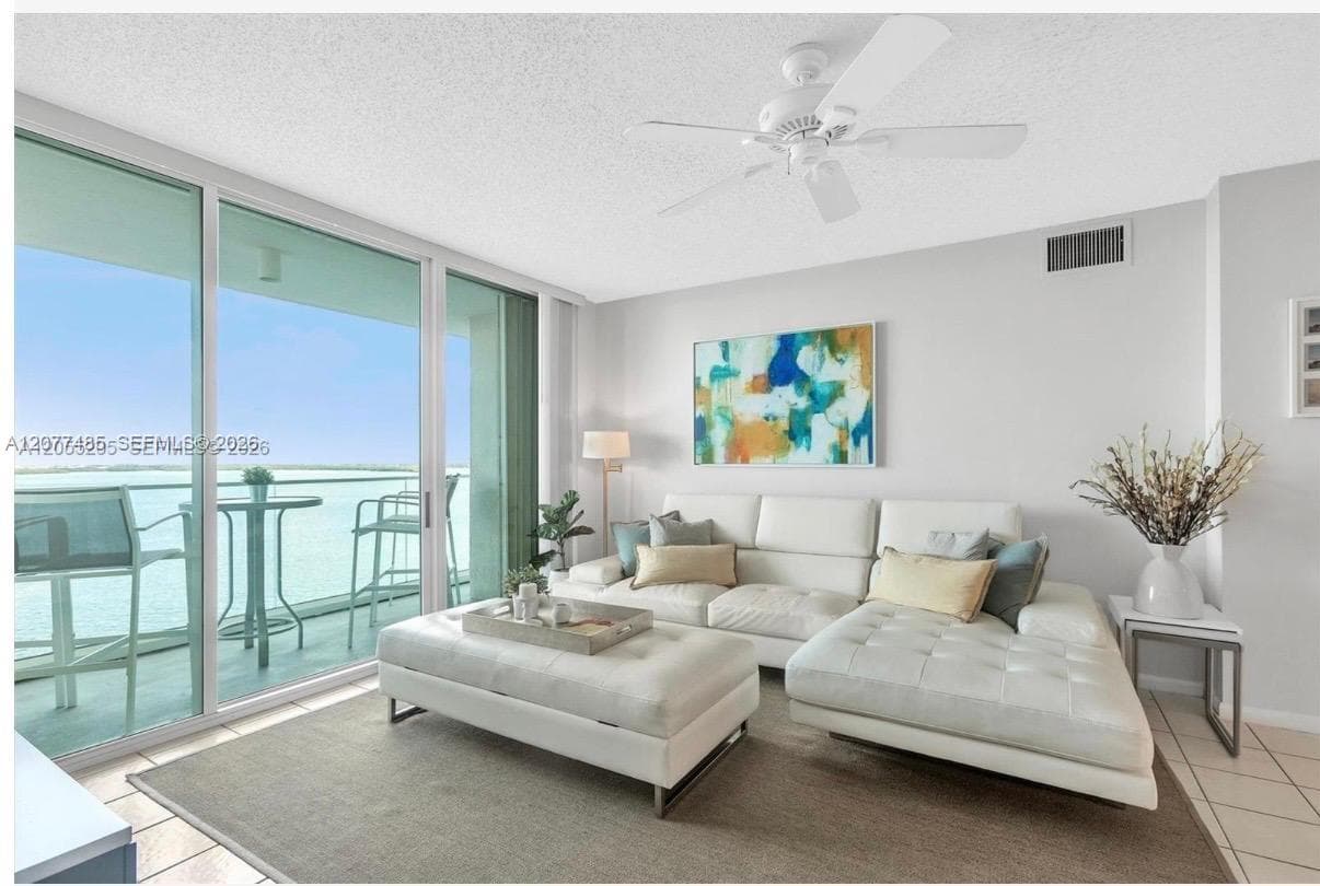 800 Claughton Island Dr. # 1204, Miami, FL 33131 photo 2