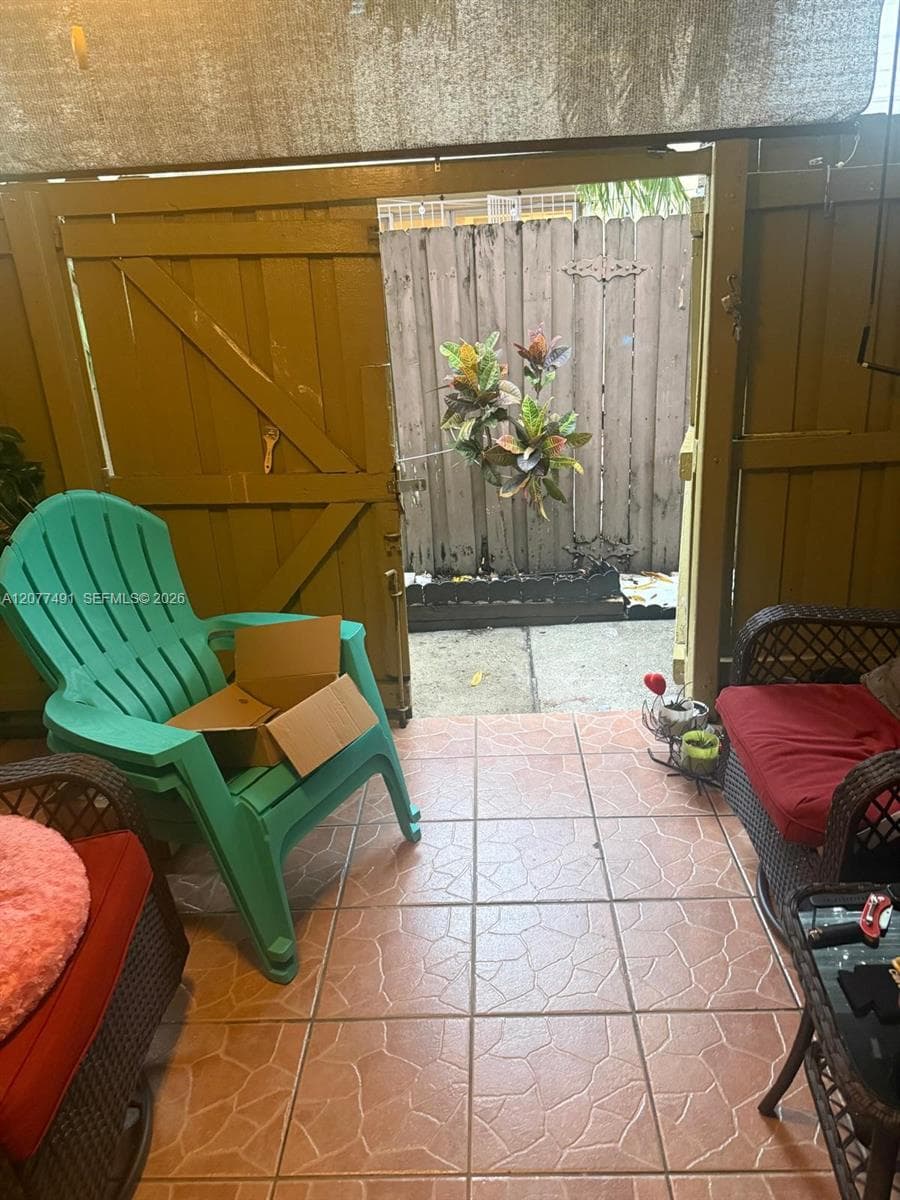 275 W 68th St # 103, Hialeah, FL 33014 photo 2