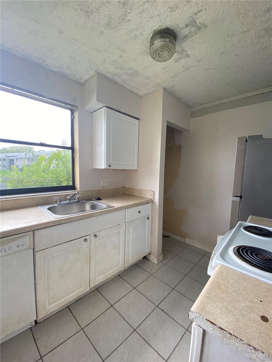 820 N Franklin Ave # 820J, Homestead, FL 33034 photo 4