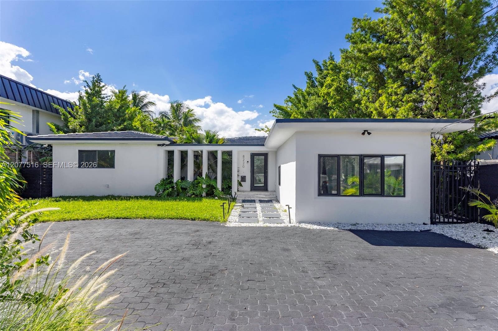 8220 Hawthorne Ave, Miami Beach, FL 33141 photo 3