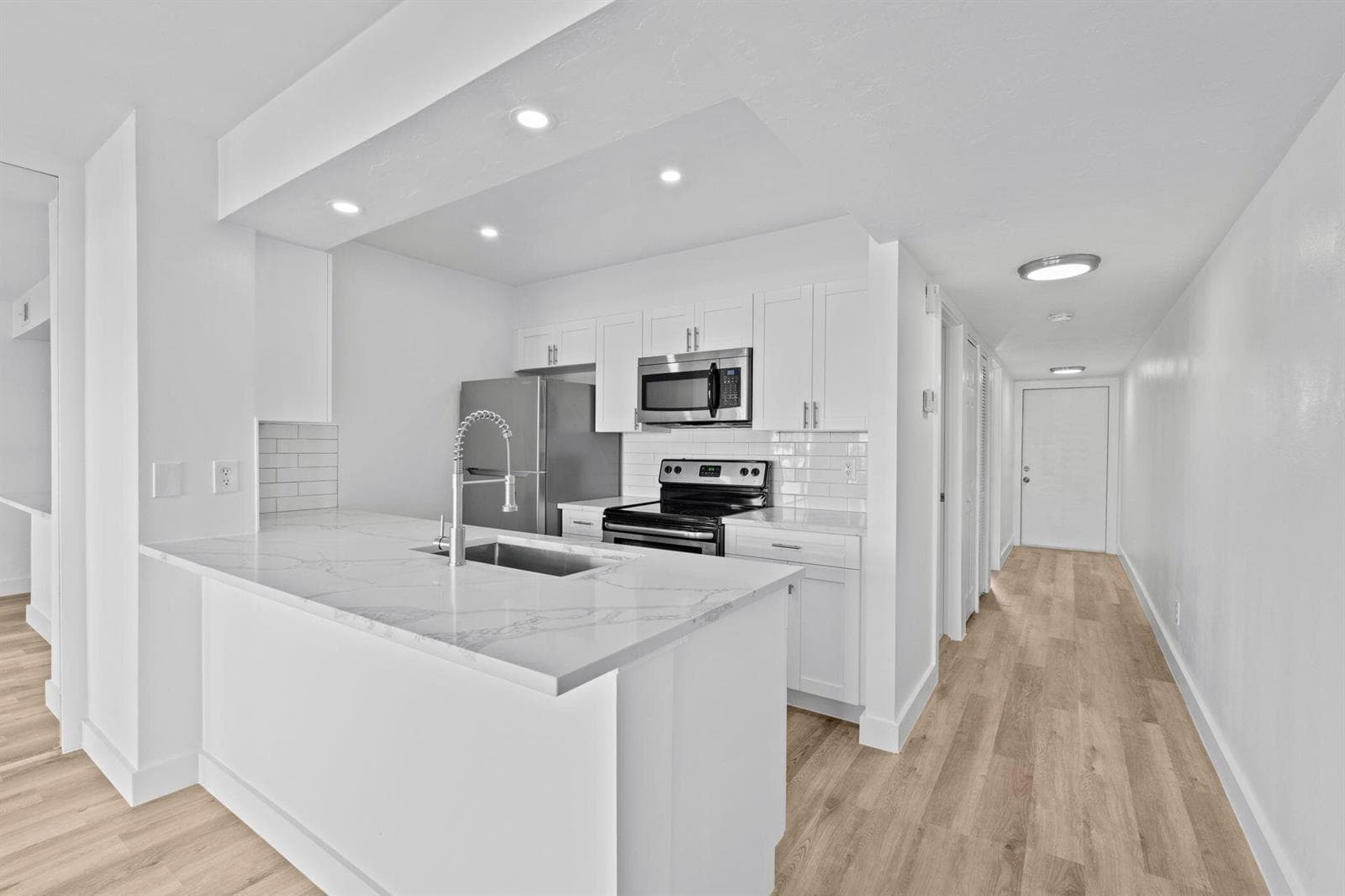 271 Cypress Point Drive, Palm Beach Gardens, FL 33418