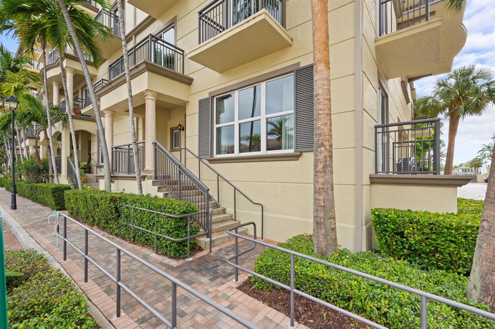 2617 NE 14th Avenue # 109, Wilton Manors, FL 33334 photo 2